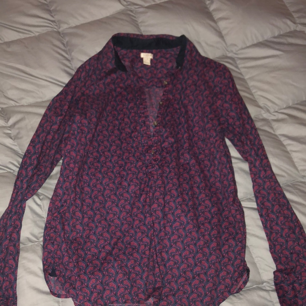 Medium long sleeved light J Crew women’s shirt